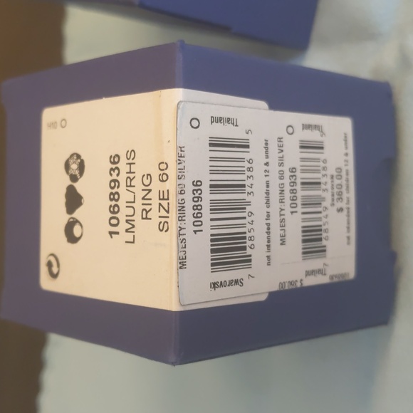 Swarovski Large Silver Flower Ring - Picture 10 of 15